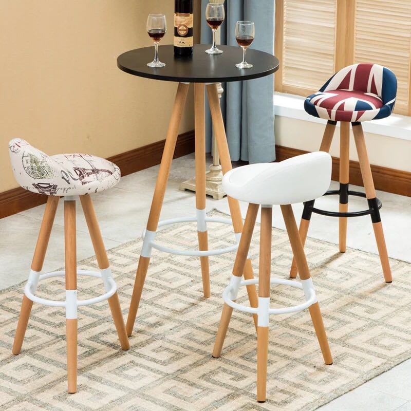 Ghế bar đệm tựa chân gỗ