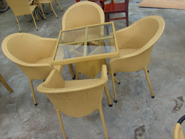 Bàn ghế mây nhựa 10