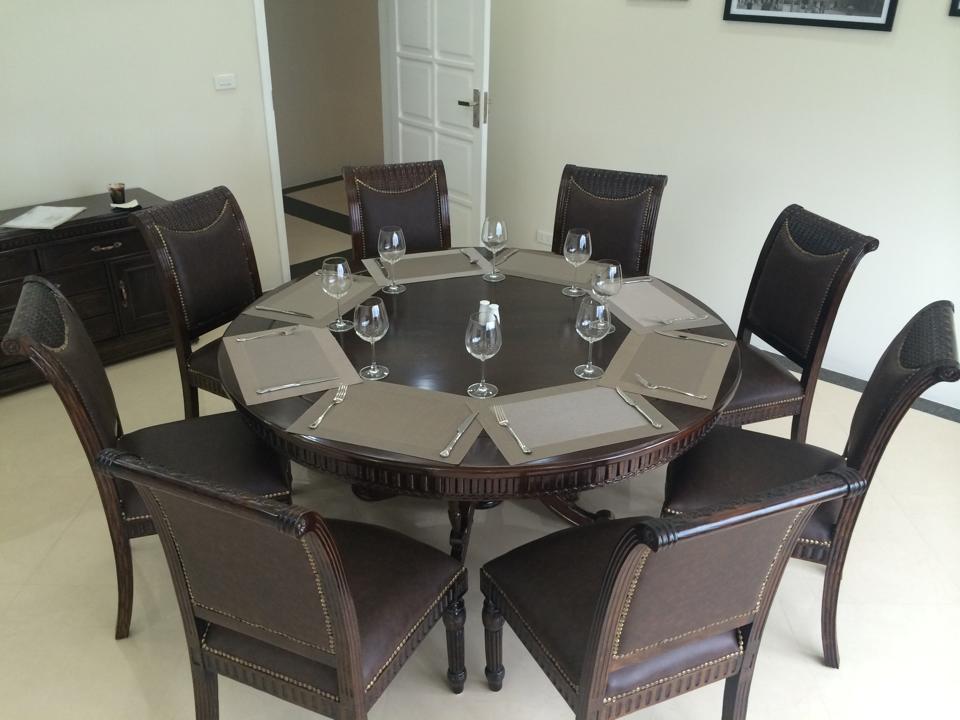 Bộ bàn ghế nhà hàng vip