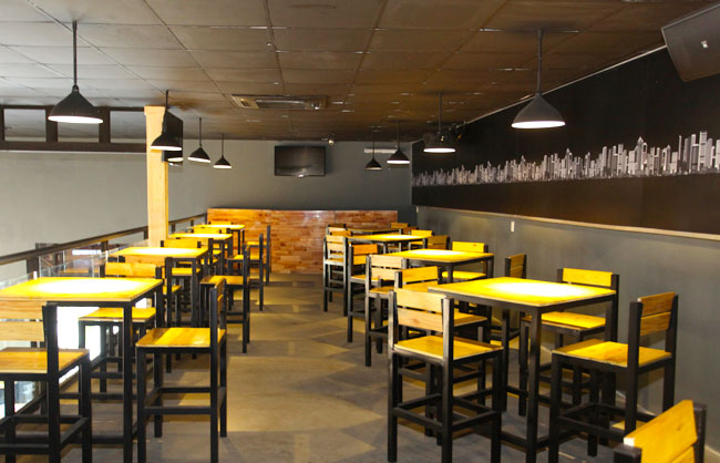 Bàn ghế beer club 29