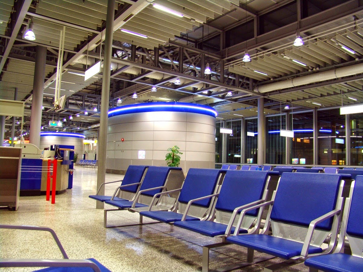 Ghế băng chờ tại s&acirc;n bay, bệnh viện