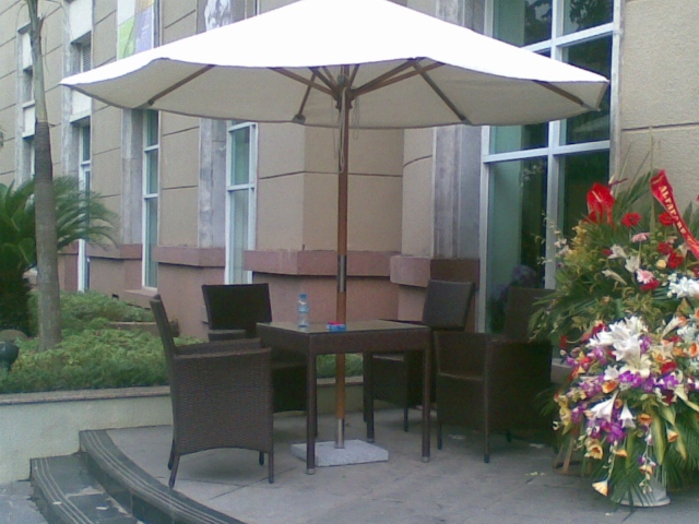 o cafe, bàn ghế cafe ngoài trời